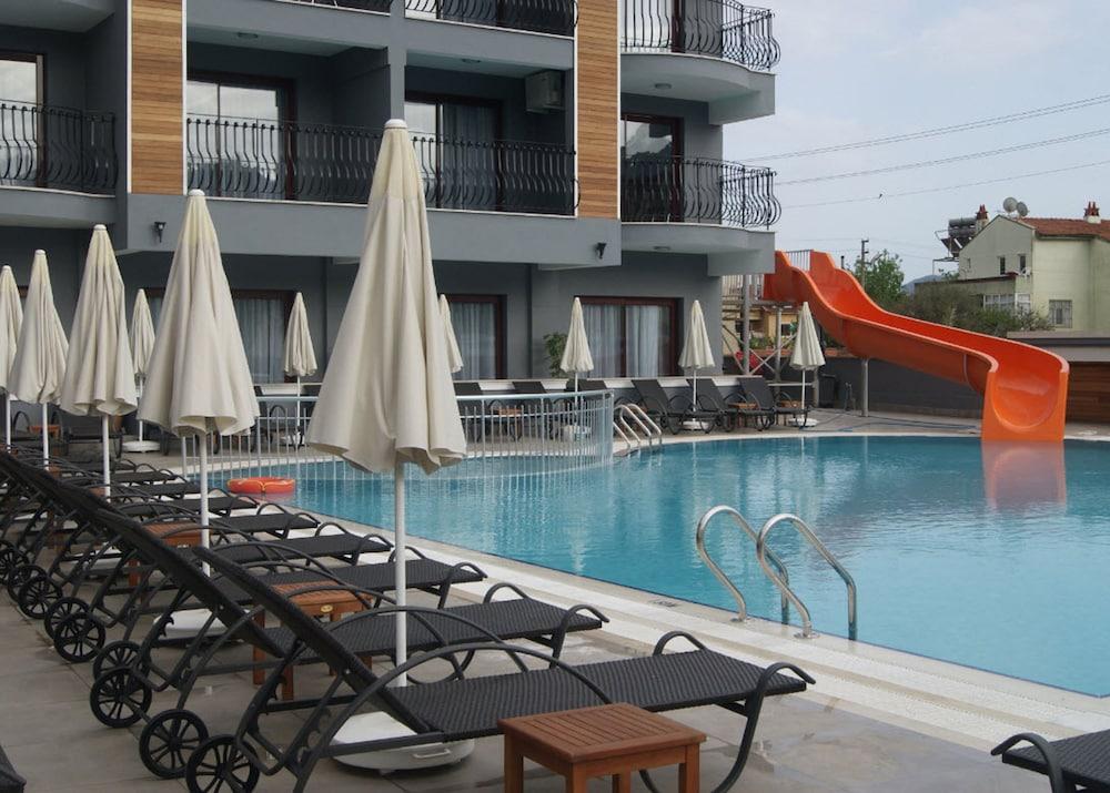 Club Viva Otel 4*